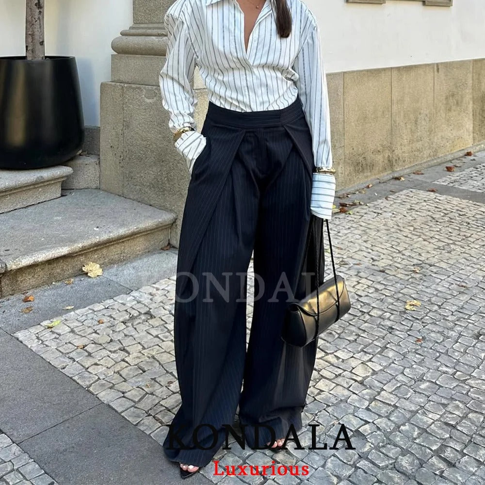 Pleated Wide Leg Trousers with Pockets